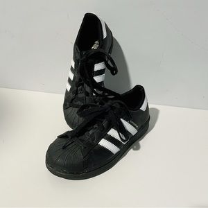 Adidas superstar black lace up ortholite shoes 13C, child leather runners